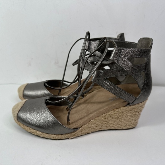VIONIC Calipso Espadrille Wedge Sandals Women Sz 8 Pewter Metallic Orthotic Shoe - Picture 2 of 12
